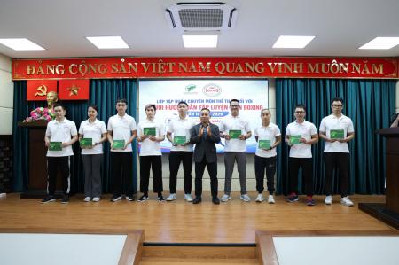 Bế giảng lớp tập huấn chuyên môn thể thao đối với người hướng dẫn tập luyện môn Boxing lần II năm 2026